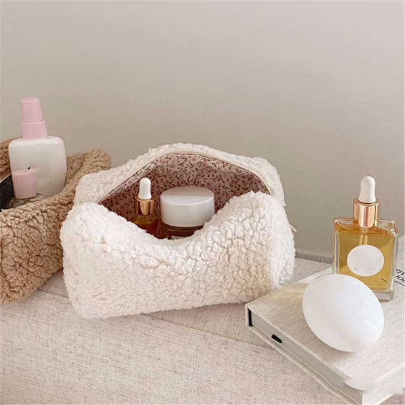 Zipper Plush Cosmetics Storage Bag - Image 2